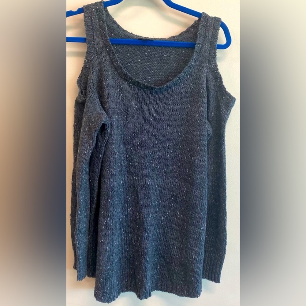 Torrid Gray with White Specks Sweater Long Sleeve Open Shoulder XL or 0 plus.